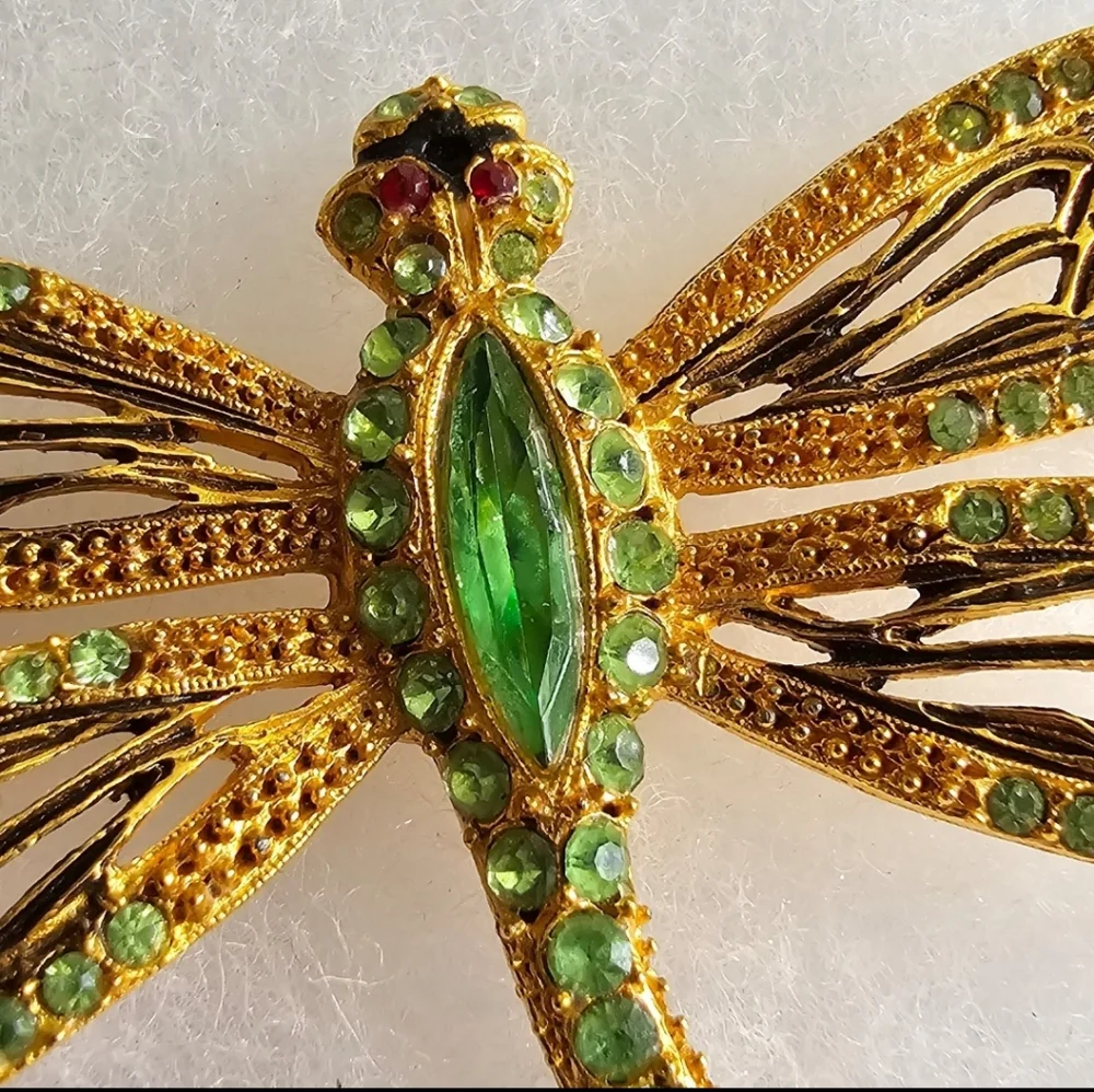 Vintage dragonfly brooch green rhinestones gold tone pin insect bug damselfly